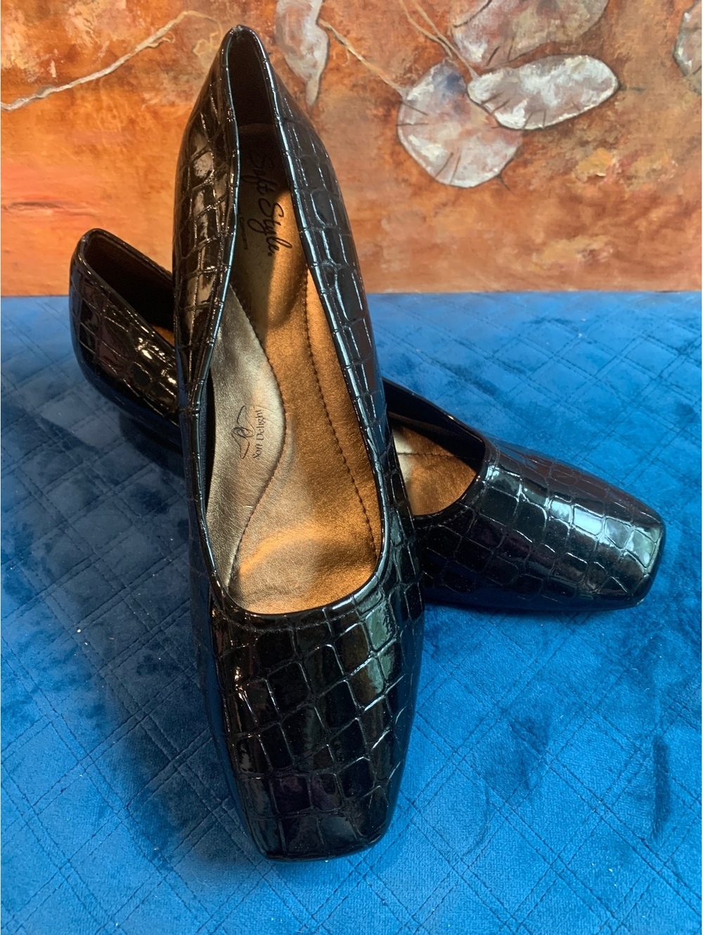 Vintage Soft Style by Hush Puppies Black Patent Croc Embossed Pumps Women’s 9.5